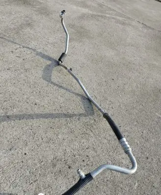 Jeep Grand Cherokee (WK) Air conditioning (A/C) pipe/hose