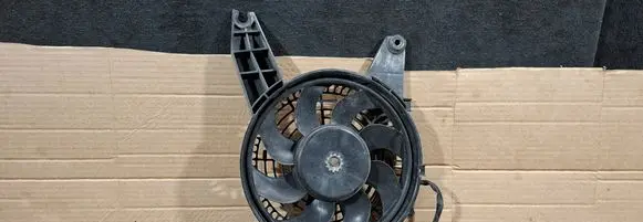 Hyundai Terracan Electric radiator cooling fan 4569631