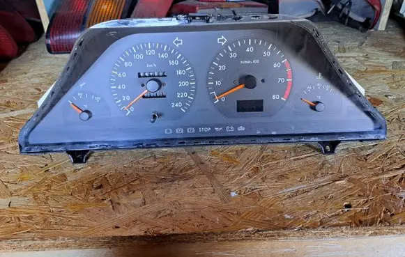 Peugeot 605 Speedometer (instrument cluster) 9602584980 339161