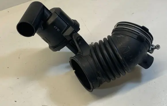 Lexus RX 450H Intake resonator 1789331030 1788131430