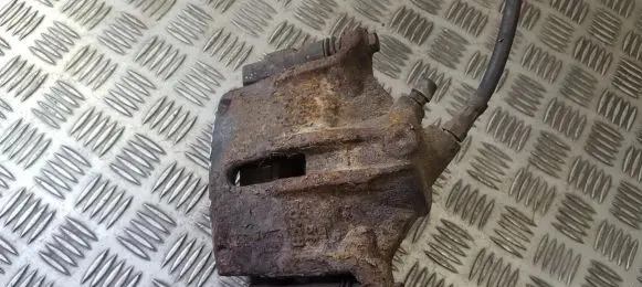 Ford Mondeo Mk III Front brake caliper