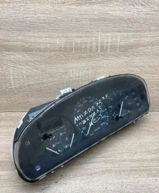 Mazda 323 F Speedometer (instrument cluster) BB2P119700 769905851 ForPetrolLHD