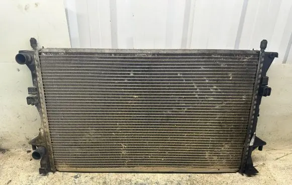 Renault Espace - Grand espace IV Coolant radiator 8200008765B