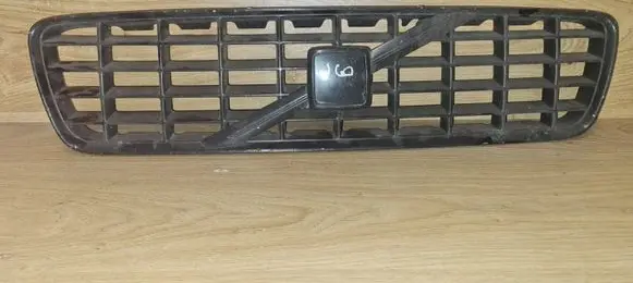 Volvo S60 Front bumper upper radiator grill 9190740