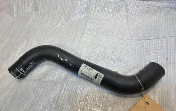 Opel Mokka Engine coolant pipe/hose 13484292