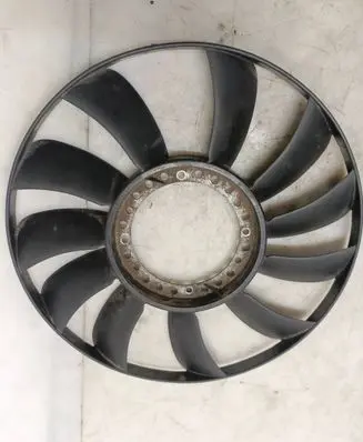 Volkswagen PASSAT B5 Fan impeller 058121301B