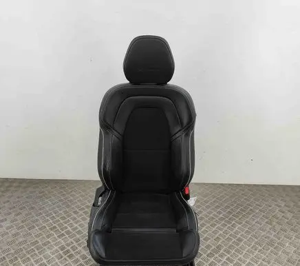 Volvo XC90 Front driver seat 32341692