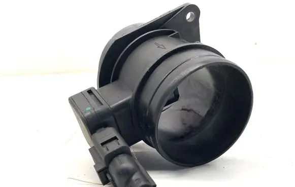 Volkswagen Golf VI Mass air flow meter 8ET358095