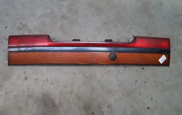 Mitsubishi Space Wagon Number plate light
