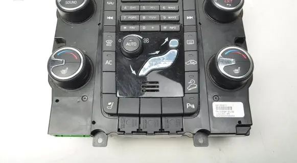 Volvo XC70 Climate control unit 30795271