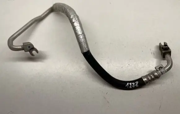 Chrysler Pacifica Air conditioning (A/C) pipe/hose 68227756AC