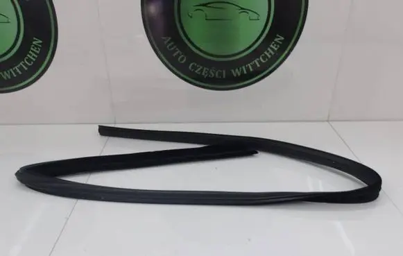 Mercedes-Benz C W203 Other front door trim element A2037250125