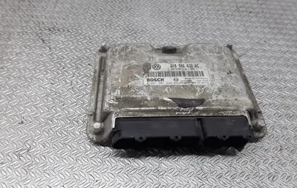 Seat Ibiza II (6k) Engine control unit/module 0261207228 6K0906032AC