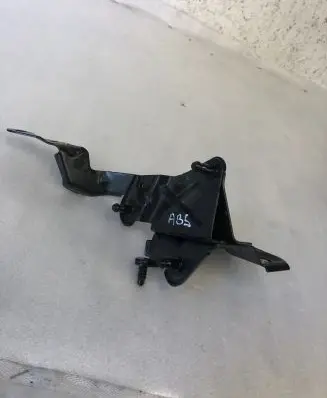 Skoda Kamiq ABS pump bracket 2q1614235c