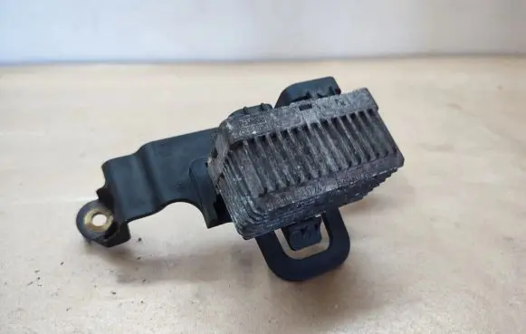 Ford Tourneo Custom Glow plug pre-heat relay B2110017758