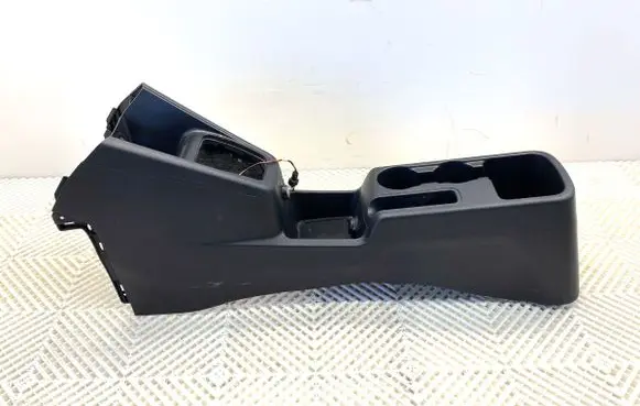 KIA Venga Center console 