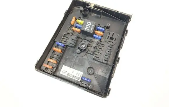 Volkswagen Golf V Fuse module 1K0937125A 017183071