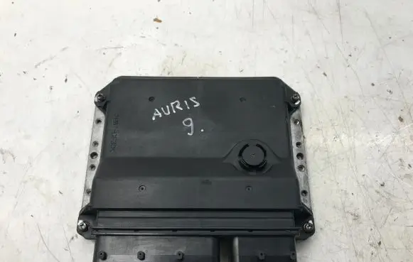 Toyota Auris 150 Engine control unit/module MB1758009571 8966102D71 1758009571