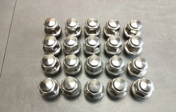 Nuts/bolts