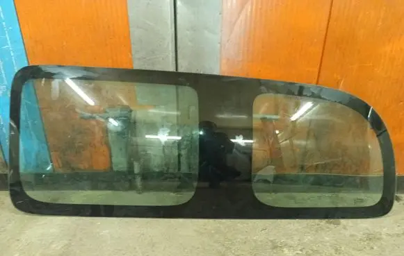 Renault Kangoo II Rear side window 