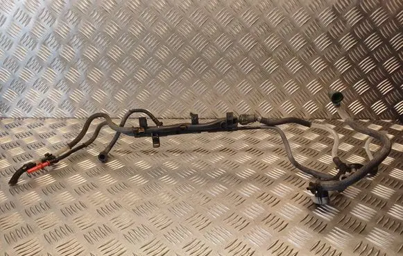 Opel Vivaro Fuel line pipe 8200950286 8200950285 93863308