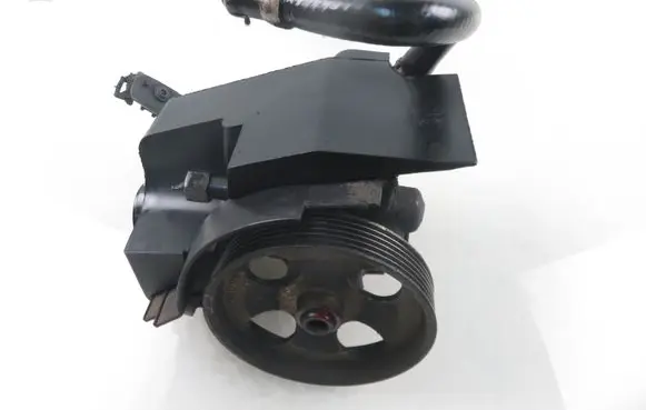 Peugeot 206 Power steering pump 26086355QK 9638364580