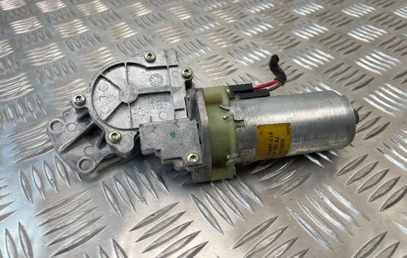 Volkswagen PASSAT B5.5 Seat adjustment motor 3B0959761AJ