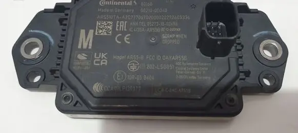 Toyota Yaris XP210 Distronic sensor radar 882100D040