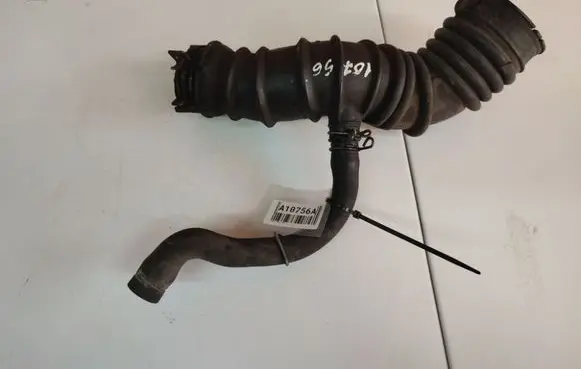 Toyota Corolla E120 E130 Air intake hose/pipe 