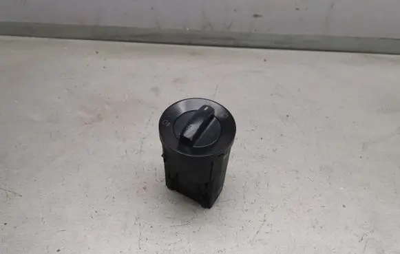 Volkswagen Polo Light switch 6Q0941531B