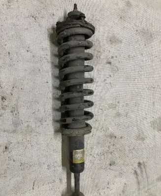 Toyota Land Cruiser (J120) Front shock absorber with coil spring 4851060091