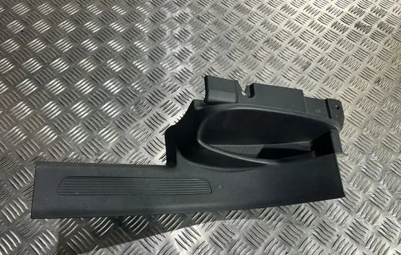 Volkswagen Tiguan Rear sill trim cover 5NA868269A