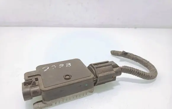 Volvo S60 Fan control module 940002907 500019523817