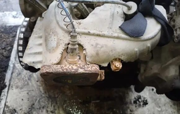 Chrysler Town u0026 Country IV Exhaust manifold