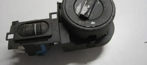 Volkswagen Touareg I Light switch 7L685890