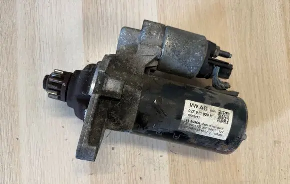Volkswagen Touran II Starter motor 02Z911024H