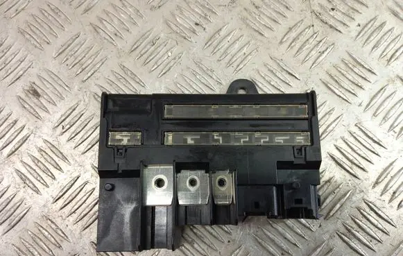 Lexus LS 460 - 600H Fuse 82620-50120