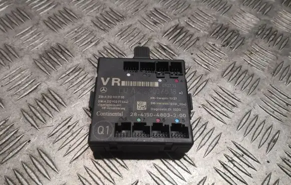 Mercedes-Benz E W212 Door control unit/module 2129006518 A2129006518