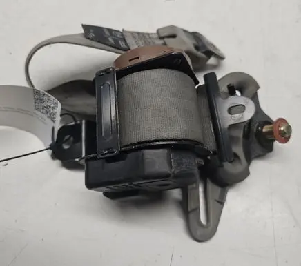 KIA Sorento Rear seatbelt 0432021