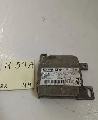 Renault Clio II Airbag control unit/module 8200230857 0285001496