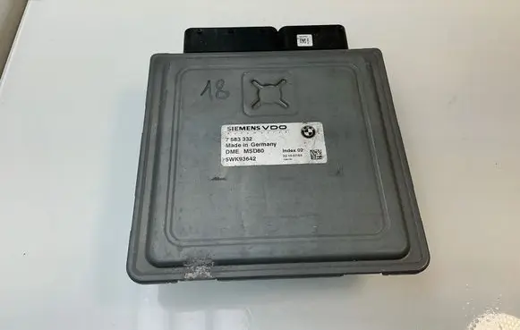 BMW 5 E60 E61 Engine control unit/module ECU 7583332 72880753 5WK93642