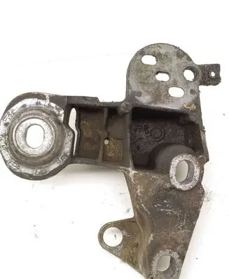 Audi A4 S4 B7 8E 8H Engine mounting bracket 8E0199352F