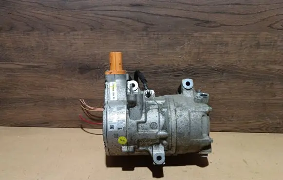 Peugeot 208 II Air conditioning (A/C) compressor (pump) 9840056680