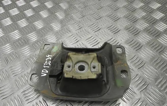 Ford Grand C-MAX Engine mount bracket V617M121 VD13534