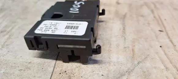 Volkswagen Touran I Steering angle sensor 1K0959654 00203500 00051102