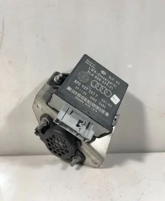 Audi A8 S8 D3 4E Light module LCM 8P0907357F 5LA00837901