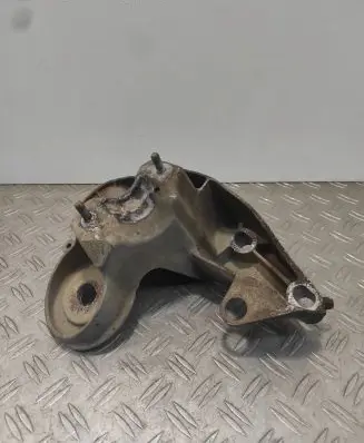 Audi A6 S6 C6 4F Engine mounting bracket 4F0199351H