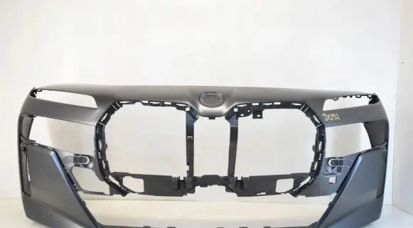 BMW 7 G70 Front bumper 51118081544