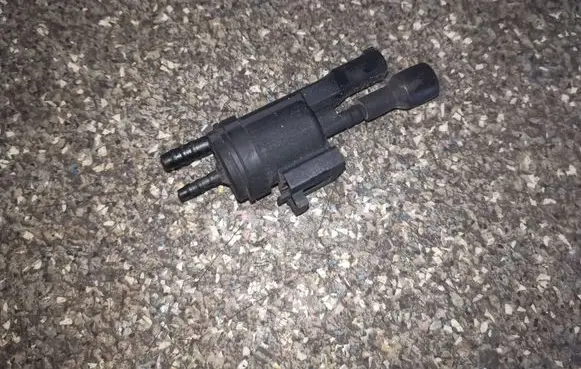 Mercedes-Benz E W212 Air pressure sensor 0025401497