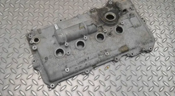 Toyota Auris 150 Rocker cam cover 